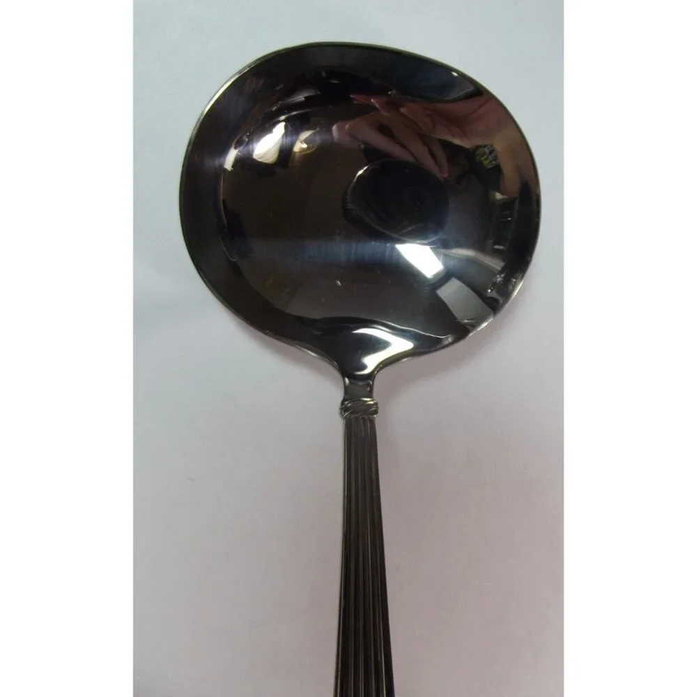 Reed & Barton Solid Soup Spoon round bowl TRINITY HALL 18/10 stainless 7